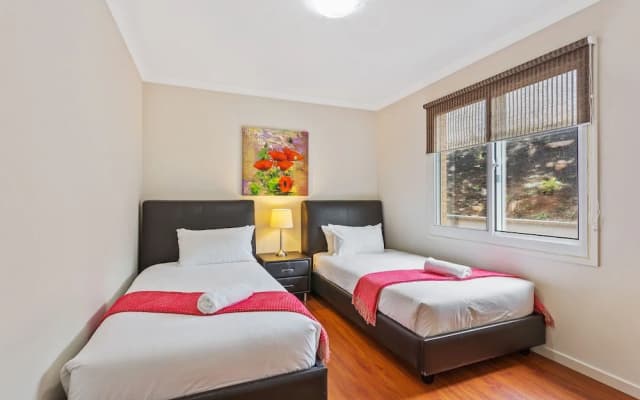 Bulla Hill Villas- Melbourne Airport - photo 4
