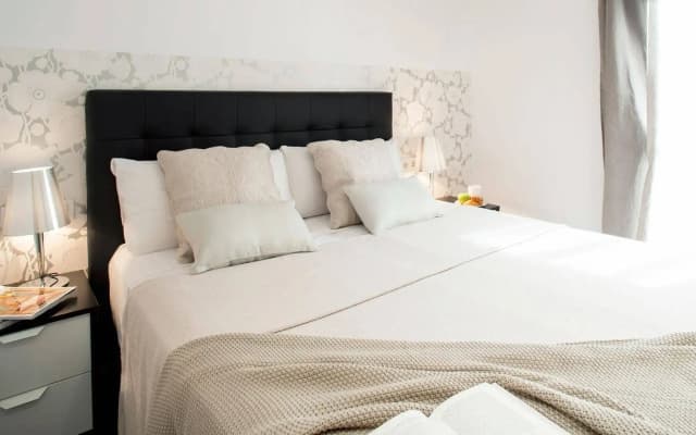 Aspasios Catedral Apartments - photo 5