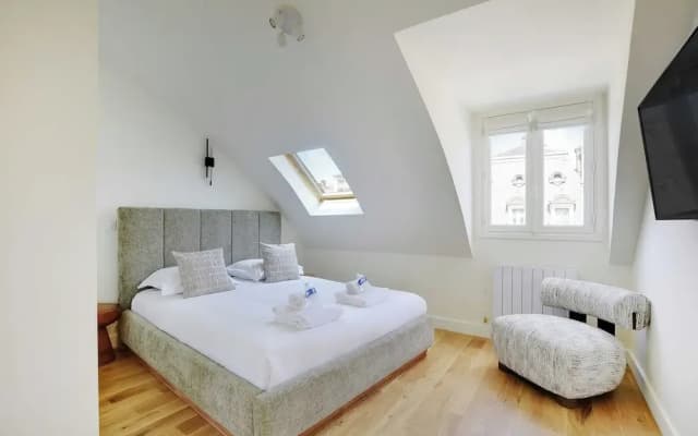 Apt a/c 3br/6p - Saint-lazare/les Champs Elysee - photo 5