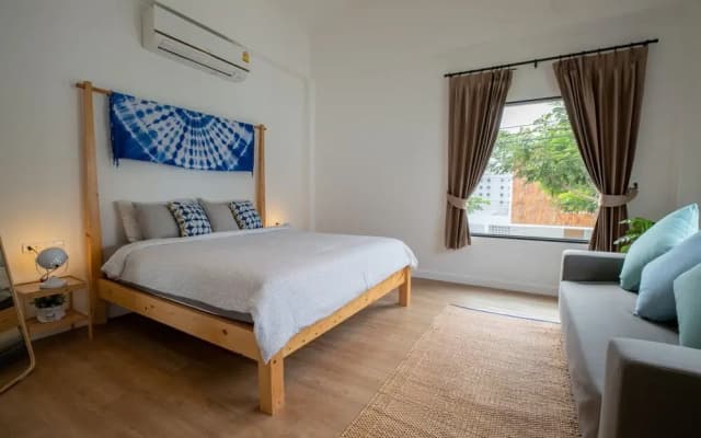 B.Jin Home - photo 4