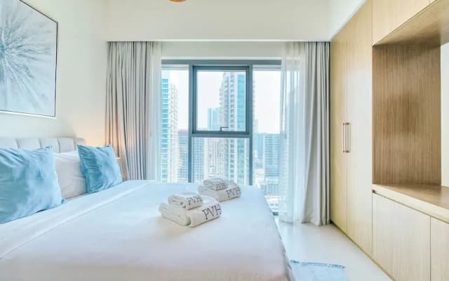 PVH - Charming 1BR - Burj Royale - photo 2