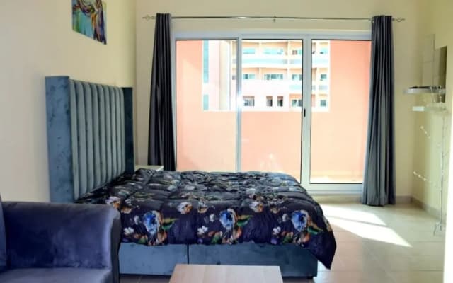 Stunning Family Friendly Studio Close To Dubai Hub - photo 2
