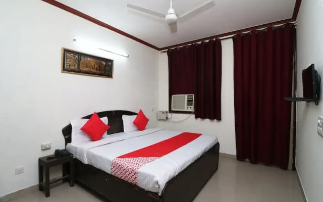 OYO 28620 Hotel Monarch - photo 5