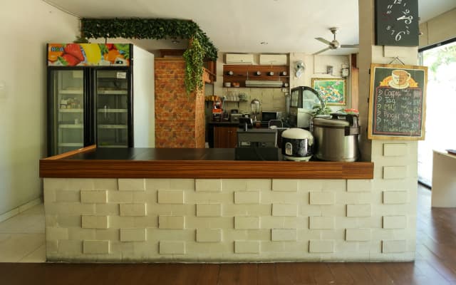 Tuban Torres Accommodation - photo 2