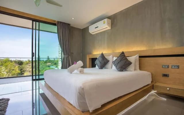 Scenic Green Hill Views 4BR Villa Jeanny - photo 4