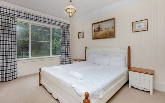 Classic 5 Beds Mt Dandenong Resort - photo 3