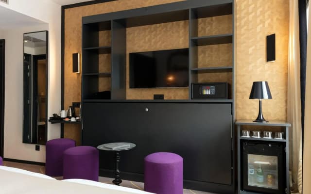 Hotel Yllen Eiffel - photo 4