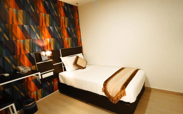 K Garden Hotel (Pb) Sdn Bhd - photo 2