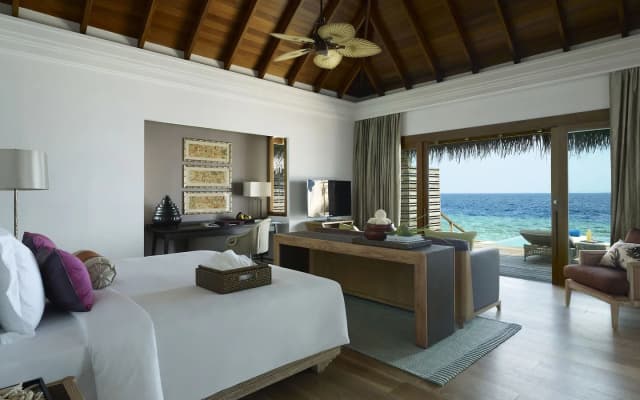 Dusit Thani Maldives Resort - photo 3