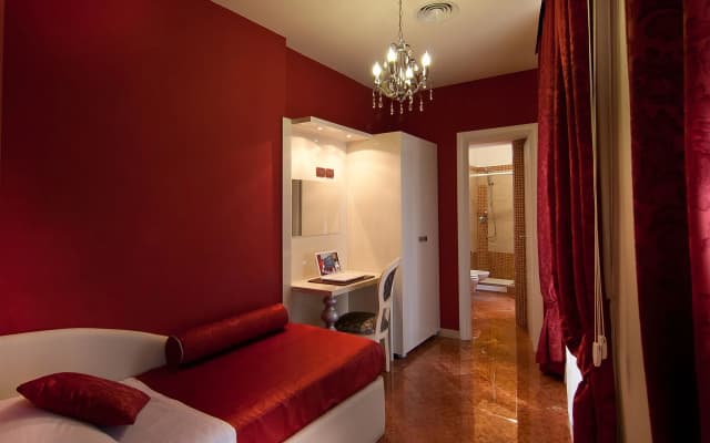 Fellini Hotel - photo 3