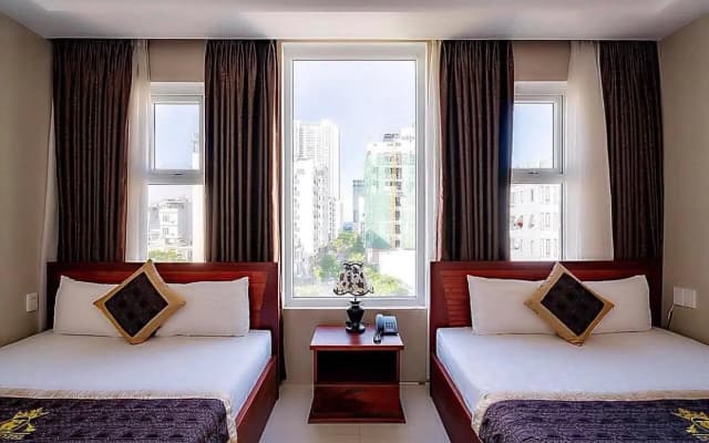 Dubai Hotel - photo 2