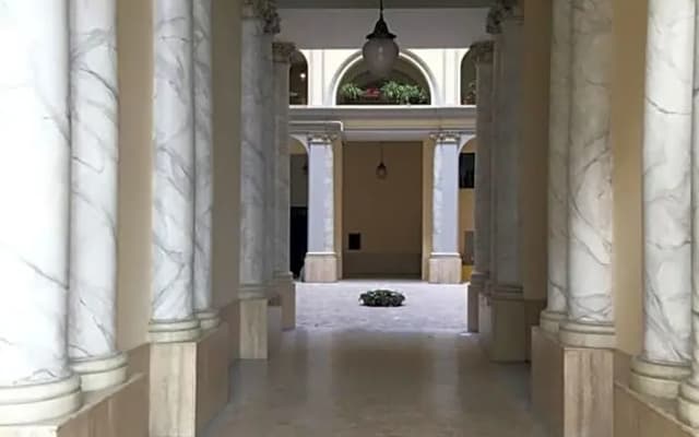 Merulana Suite Apartment - photo 5