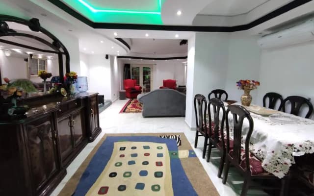 Luxury Apartments - photo 2