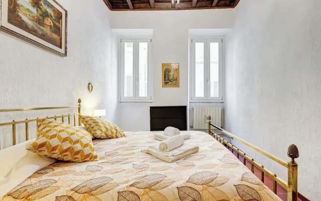 Spanish Steps Spacious Apartment - photo 2