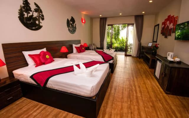 Spring Palace Resort Hotel - photo 2