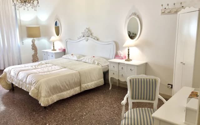 Vatican suites accommodation - photo 3