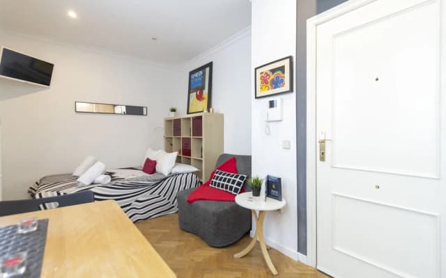 Dobo Homes Delicias Apartment I - photo 3