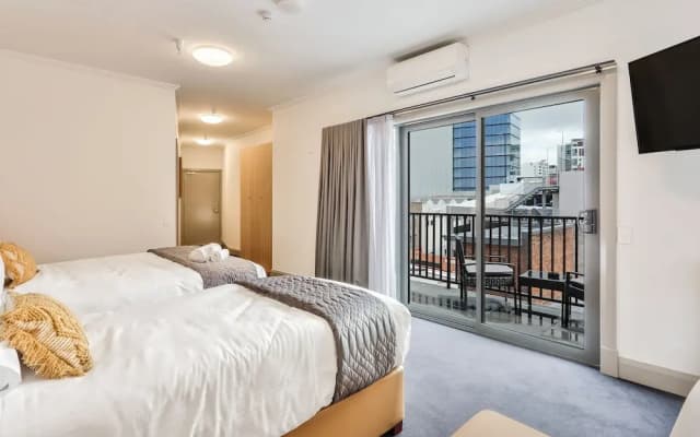Meridian Hotel - photo 3
