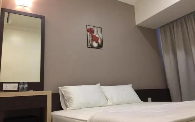 Hi Star Hotel - photo 3