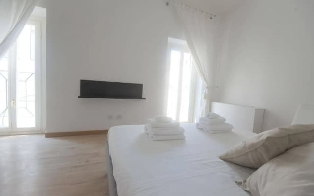 Meme Suites - photo 5