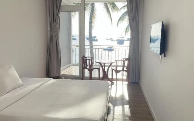 TS Beach House - photo 3