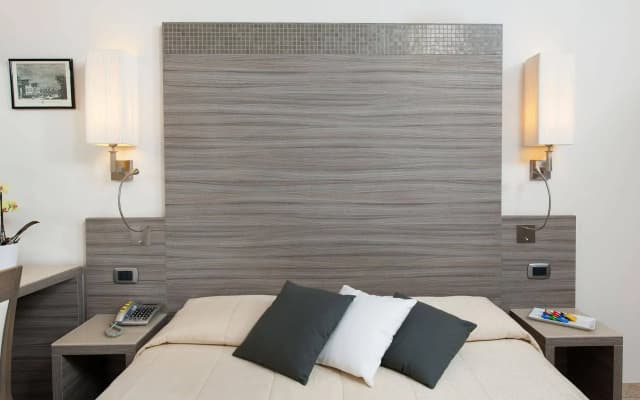 Morrisson Hotel - photo 3
