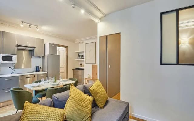 Charming Apartment Center of Paris by Studio Prestige - photo 3