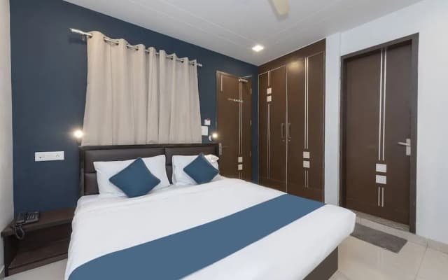 SilverKey Executive Stays 45988 Pooth Kalan - photo 3