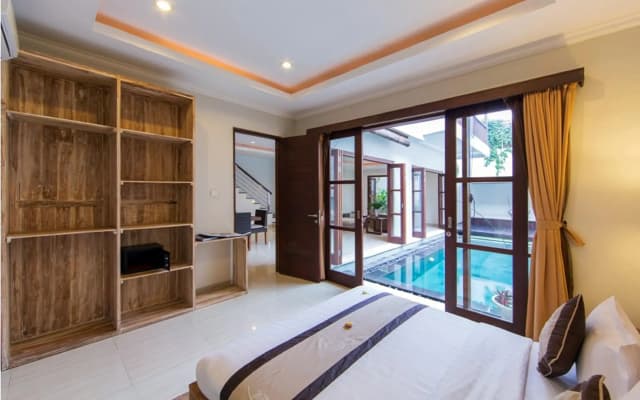 White Lotus Villas Seminyak - photo 2