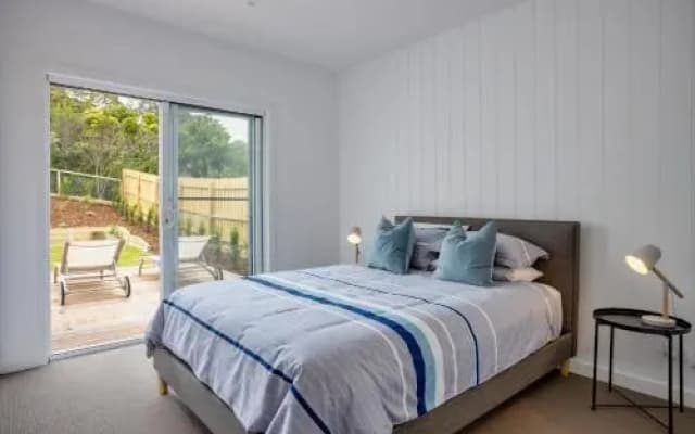 Molly's Beach House: - photo 3