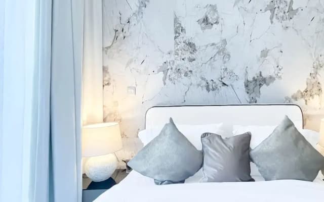 Luxury 2BR in Merano Tower Stunning City Views - photo 2