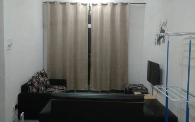 Astina Barington Square Goldenhill Aprt P Malam - photo 3