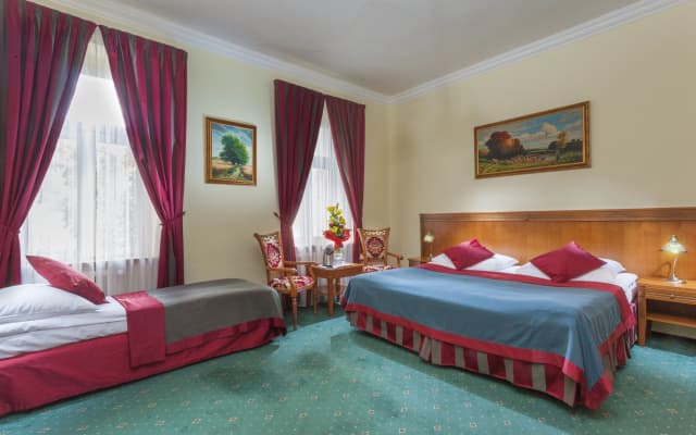 Green Garden Hotel - photo 5
