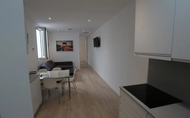 Apartment With one Bedroom in Madrid, With Wonderful City View, Balcony and Wifi - photo 2