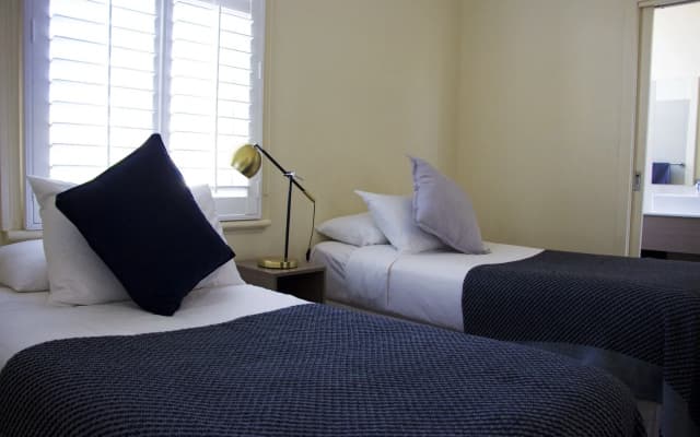 Naughtons Hotel - photo 2
