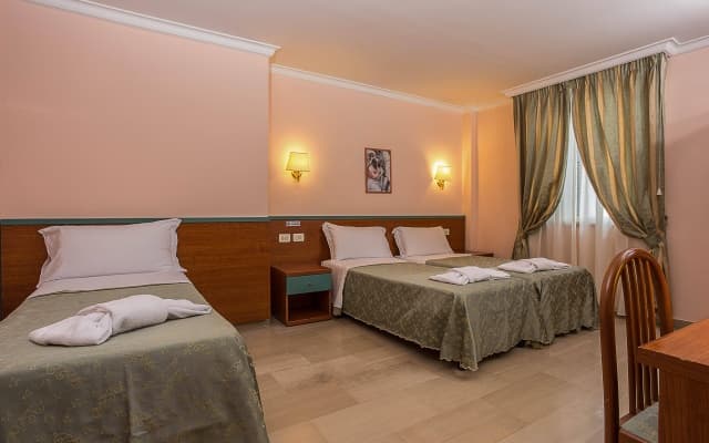 Hotel Center 3 - photo 2