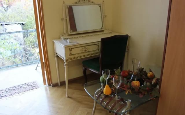 Old District Guest House - photo 4
