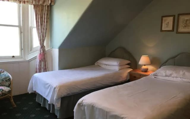 Hermitage Guest House - photo 2
