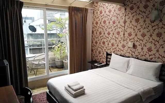 14 Plus 1 Hotel - photo 3