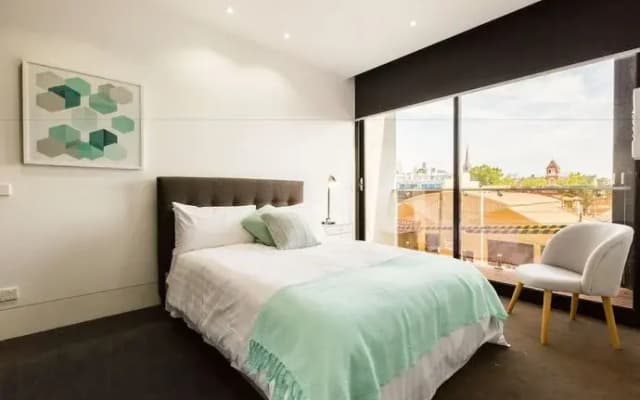Renée - Beyond a Room Private Apartments - photo 2