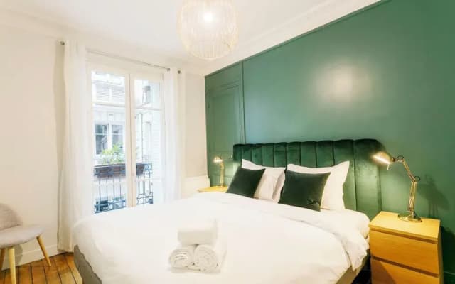 Central Paris 1BR near Palais Royal - photo 2
