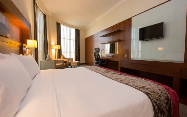 Holiday Inn Abu Dhabi by IHG - photo 4