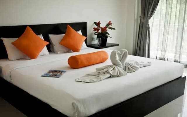 Home Budget Hotel - photo 4