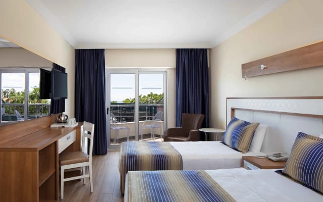 Galeri Resort Hotel - photo 5