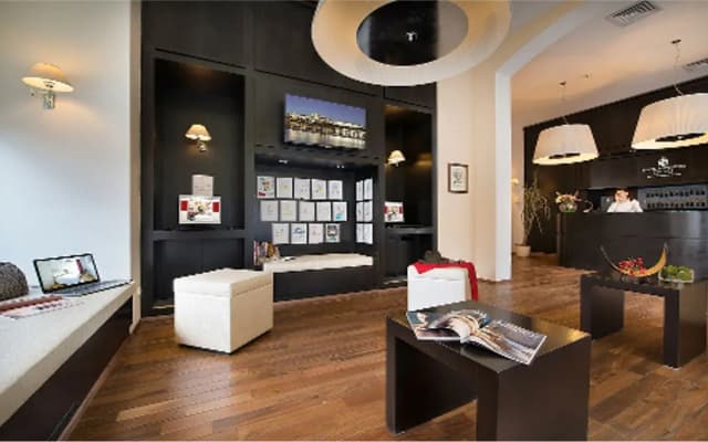 Hotel Suite Home Prague - photo 2