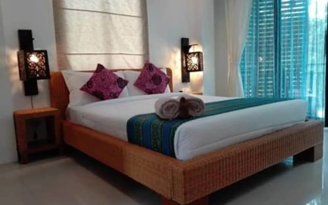 Rockwell Boutique Suites - photo 2