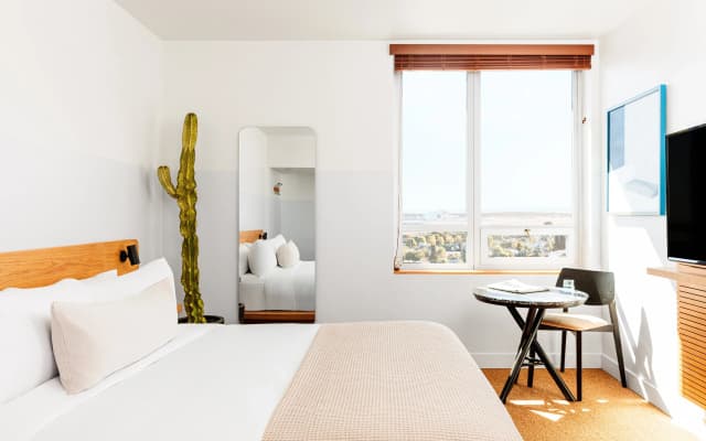 The Hotel June - photo 2