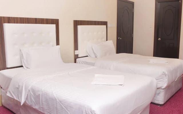Delmon Hotel Apartments - photo 2