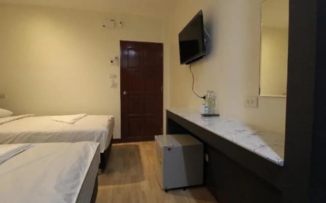 Chaiwat Guesthouse - photo 2