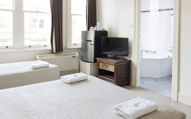 Mercantile Hotel The Rocks - photo 2